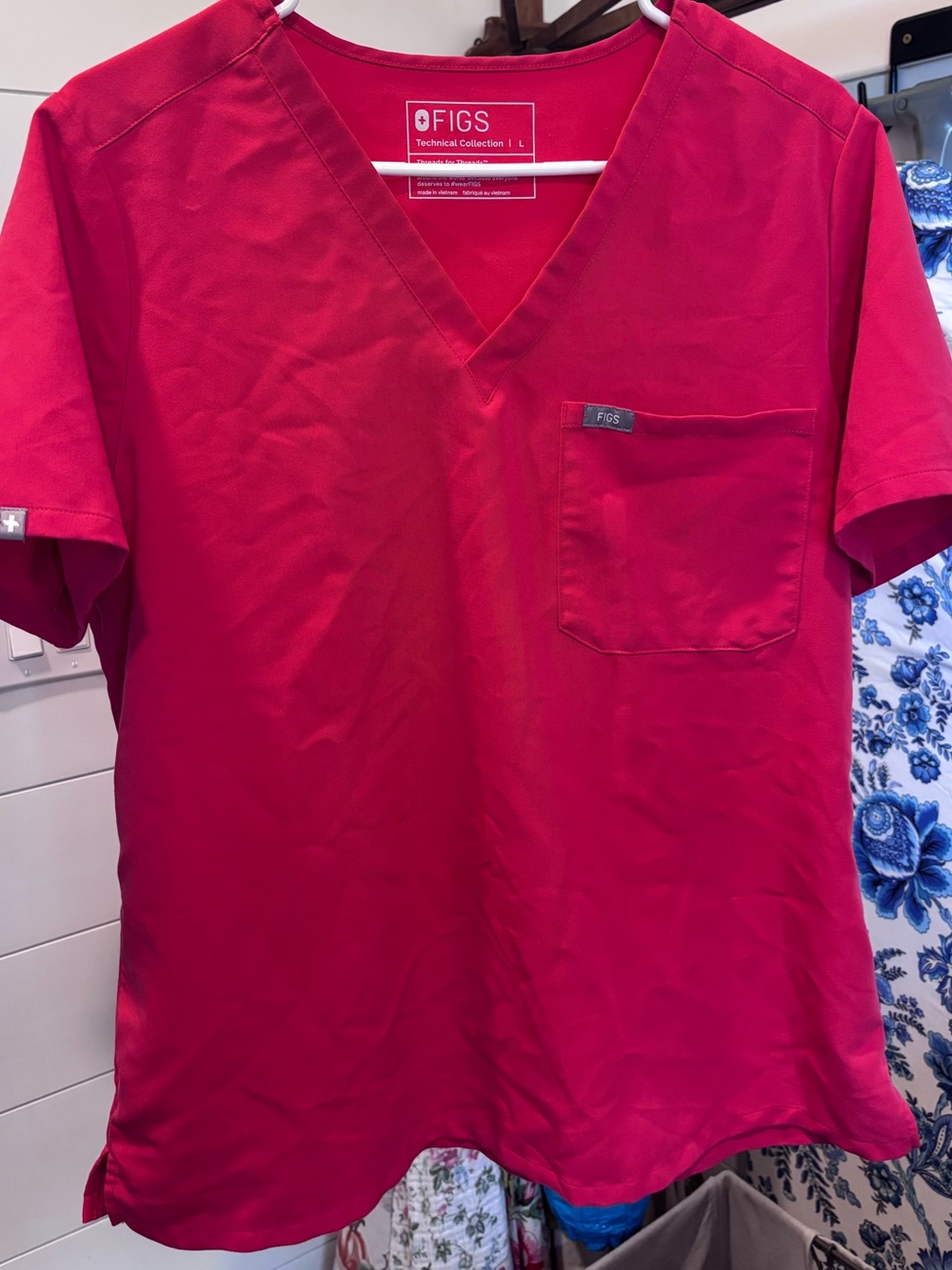 FIGS Set Women’s Caterina Scrub Top and Tall Joggers in Neon Red